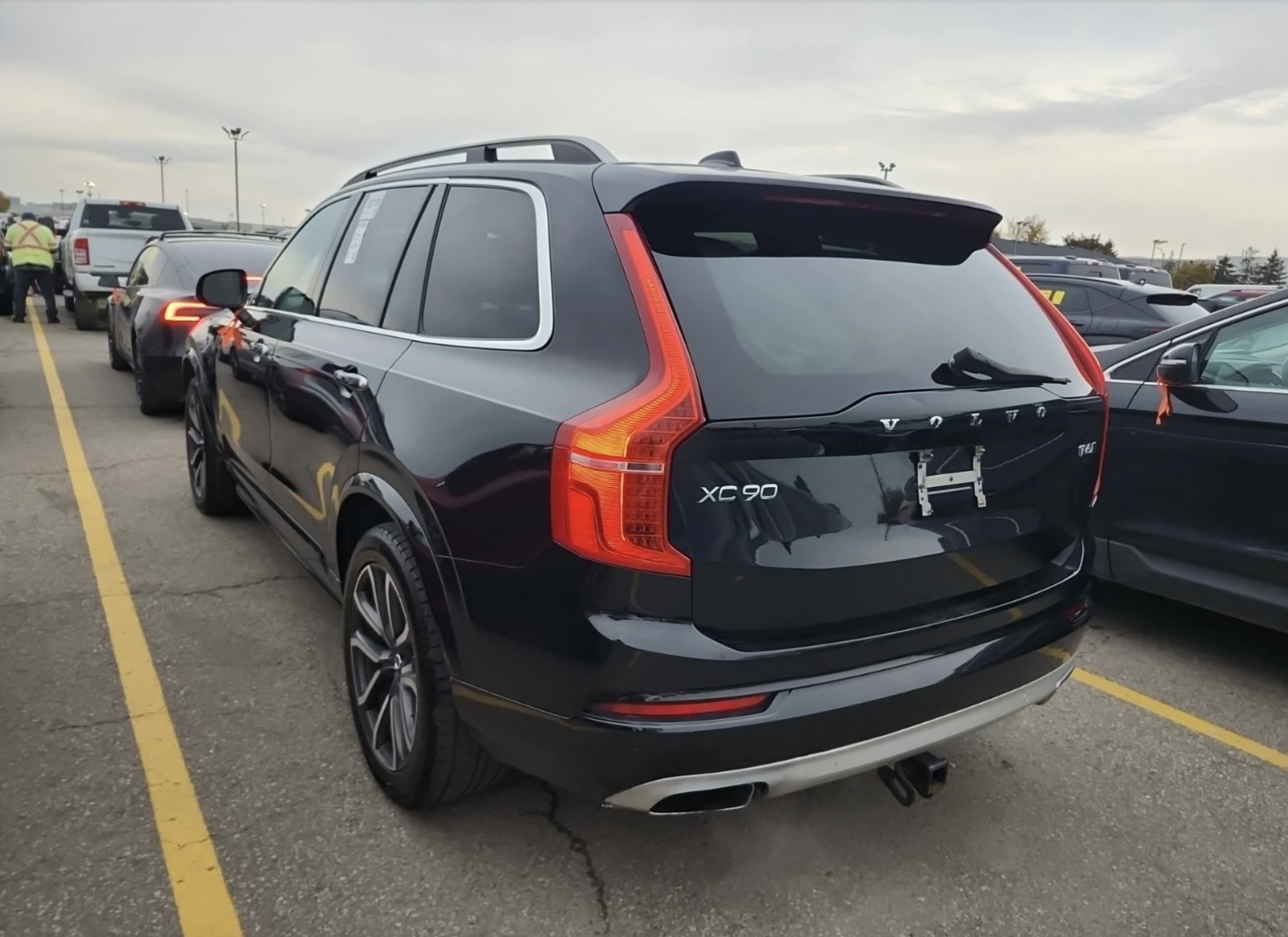 Volvo Xc90 MOMENTUM - изображение 4