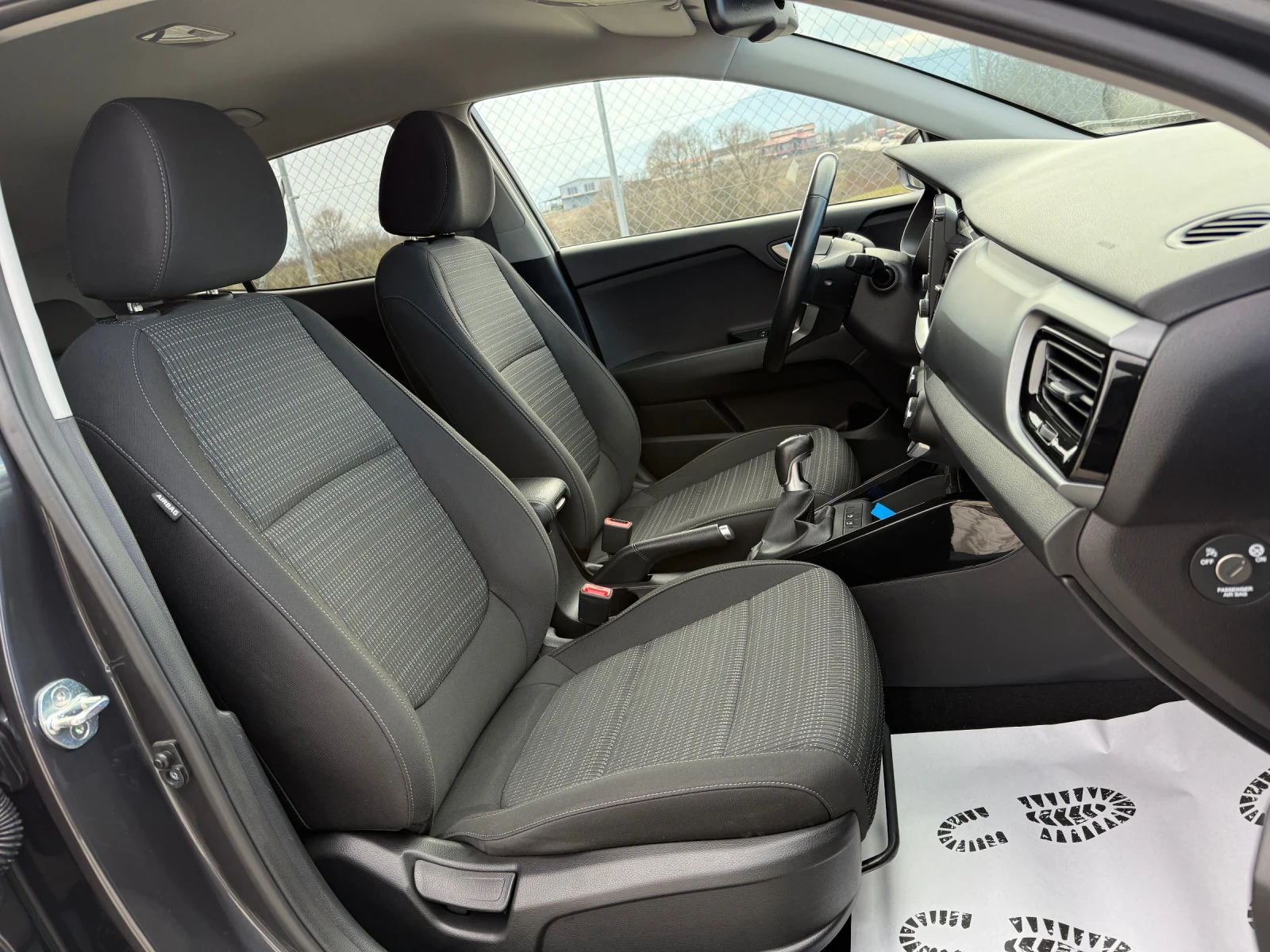 Kia Stonic 1.6 CRDI NAVI CAMERA | Mobile.bg � ����������� 13