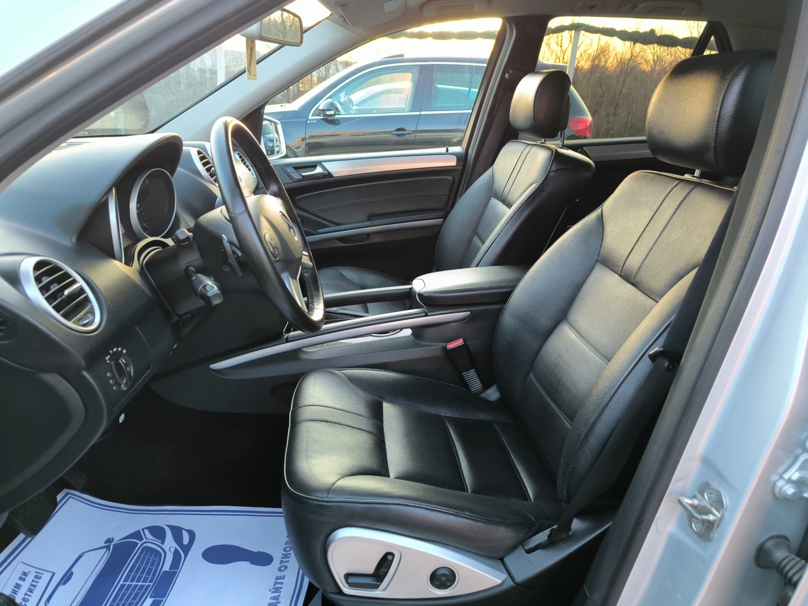 Mercedes-Benz ML 350 3.0TDi  Bluetec - Evro 6 -211 k.s- LUX SWISS, снимка 8 - Автомобили и джипове - 53861843