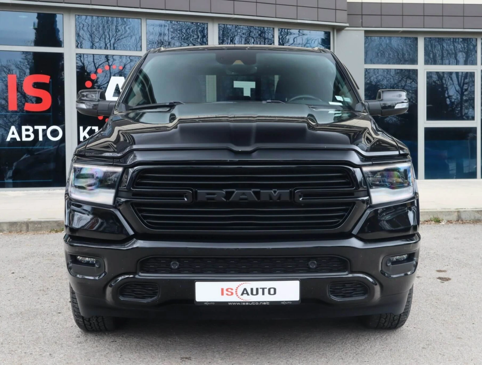 Dodge RAM 1500 5.7 HEMI V8/Crew Cab Long/4WD/Камера/Подгрев, снимка 2 - Автомобили и джипове - 54000428