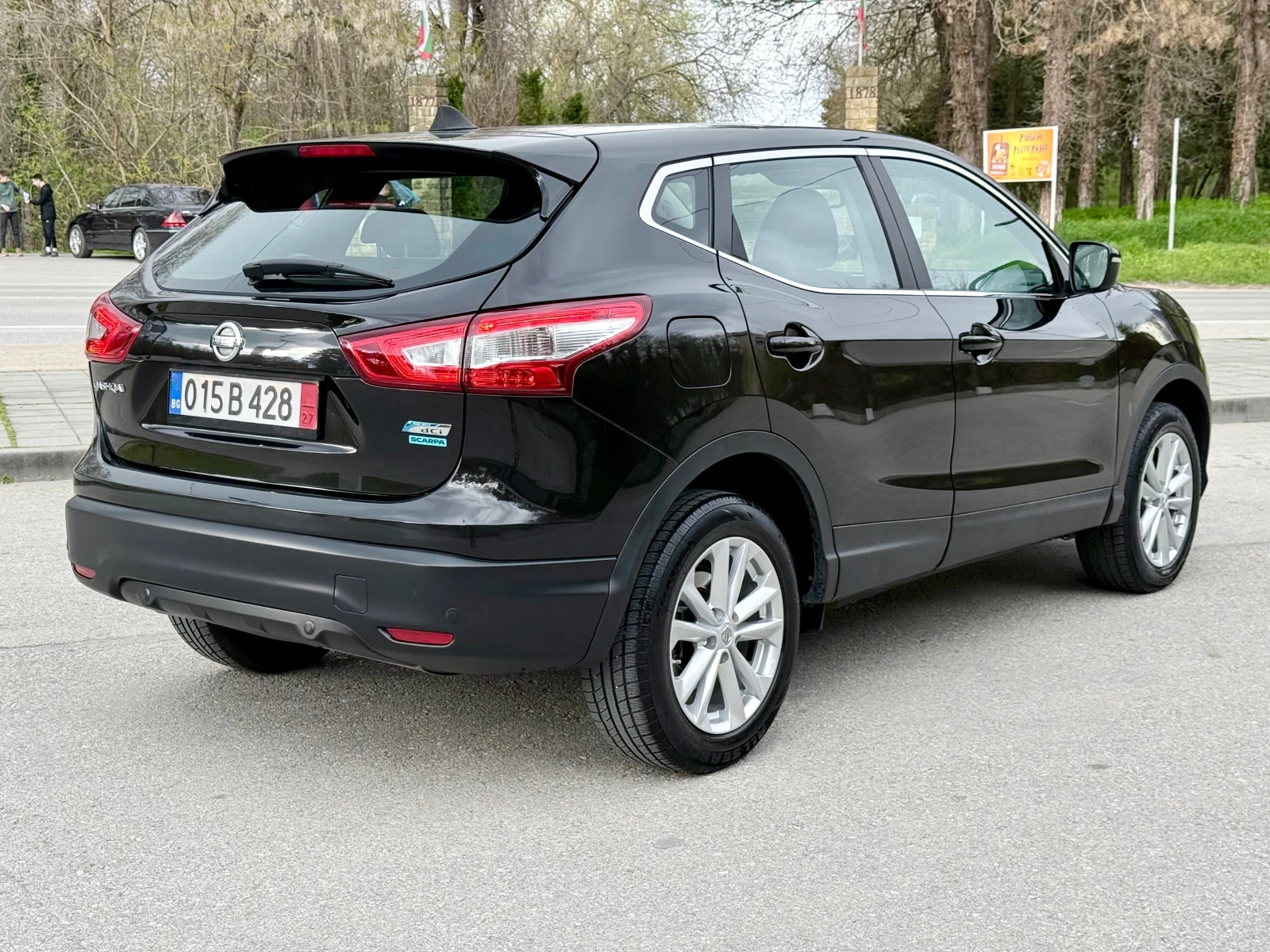 Nissan Qashqai 1.5DCI* 110k.c.PureDrive* Euro5B* ЛИЗИНГ* , снимка 4 - Автомобили и джипове - 54197159