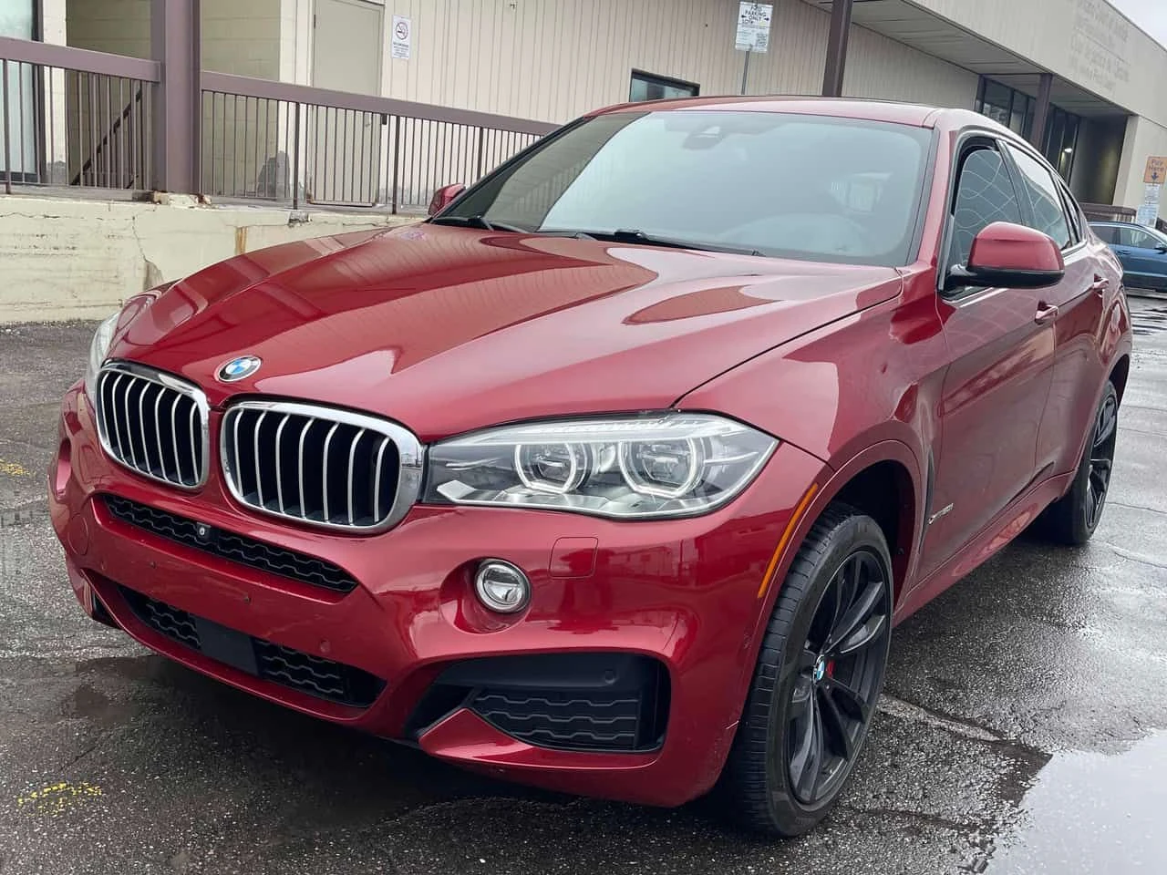 BMW X6  xDrive50i * HEAD-UP * ОБДУХВАНЕ * ЩОРИ * 360 * , снимка 17 - Автомобили и джипове - 54383724