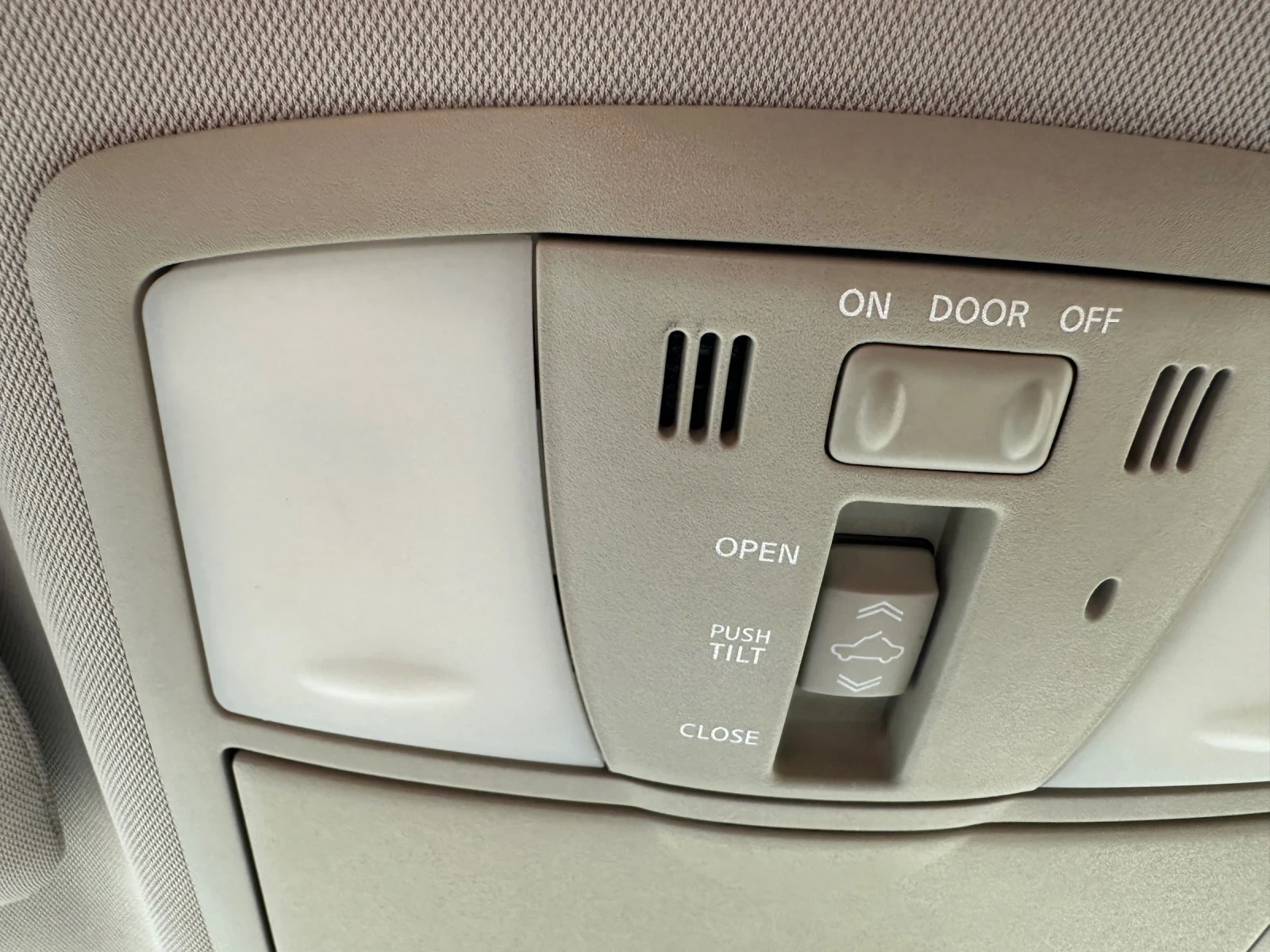 Nissan Murano, снимка 13 - Автомобили и джипове - 54691404