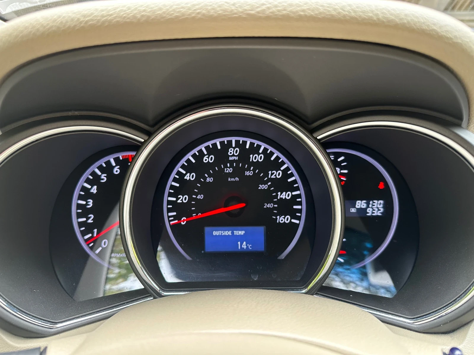 Nissan Murano, снимка 15 - Автомобили и джипове - 54691404