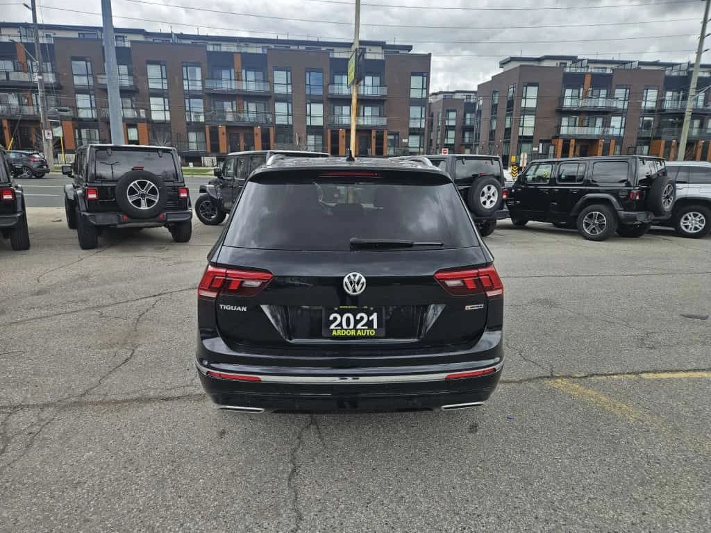 VW Tiguan Highline| ПОДГРЕВ| ПАНОРАМА| CARFAX, снимка 6 - Автомобили и джипове - 54919186
