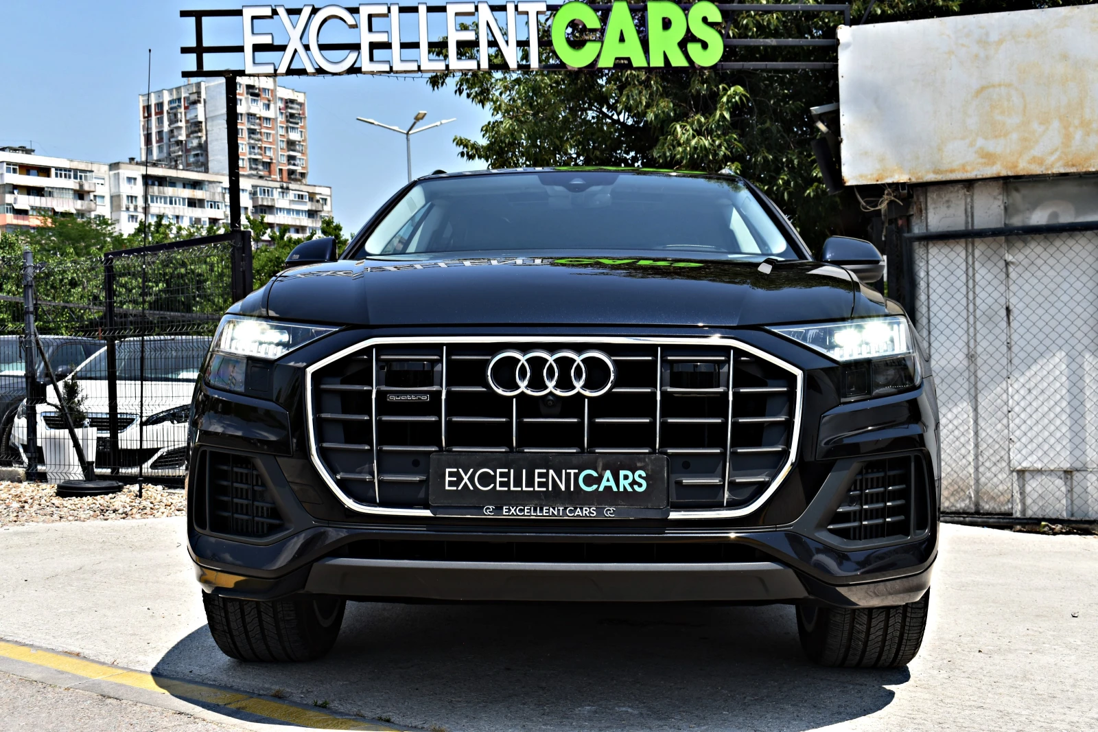 Audi Q8 BANG&OLUFSEN* ОБДУХ* МАСАЖ* LINE* DISSTRONIC* MATR, снимка 7 - Автомобили и джипове - 55122778