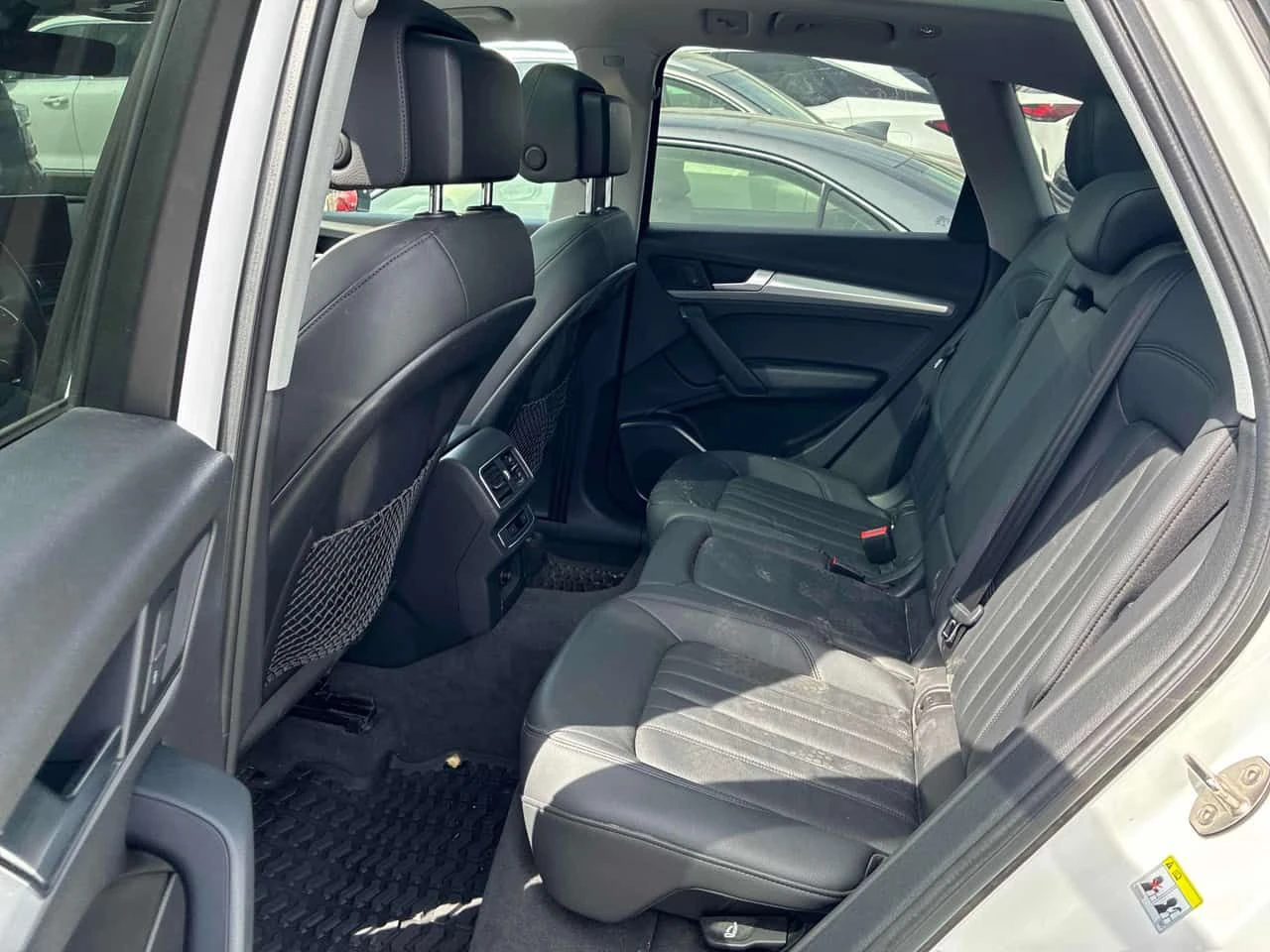 Audi Q5 * PROGRESSIV * CARFAX * БЕЗ ПЪРВОНАЧАЛНА ВНОСКА, снимка 9 - Автомобили и джипове - 55645682