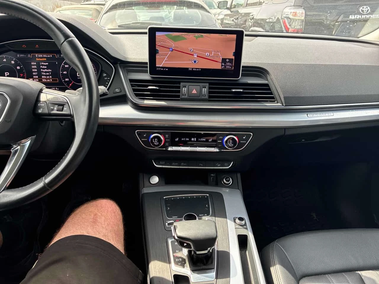 Audi Q5 * PROGRESSIV * CARFAX * БЕЗ ПЪРВОНАЧАЛНА ВНОСКА, снимка 10 - Автомобили и джипове - 55645682