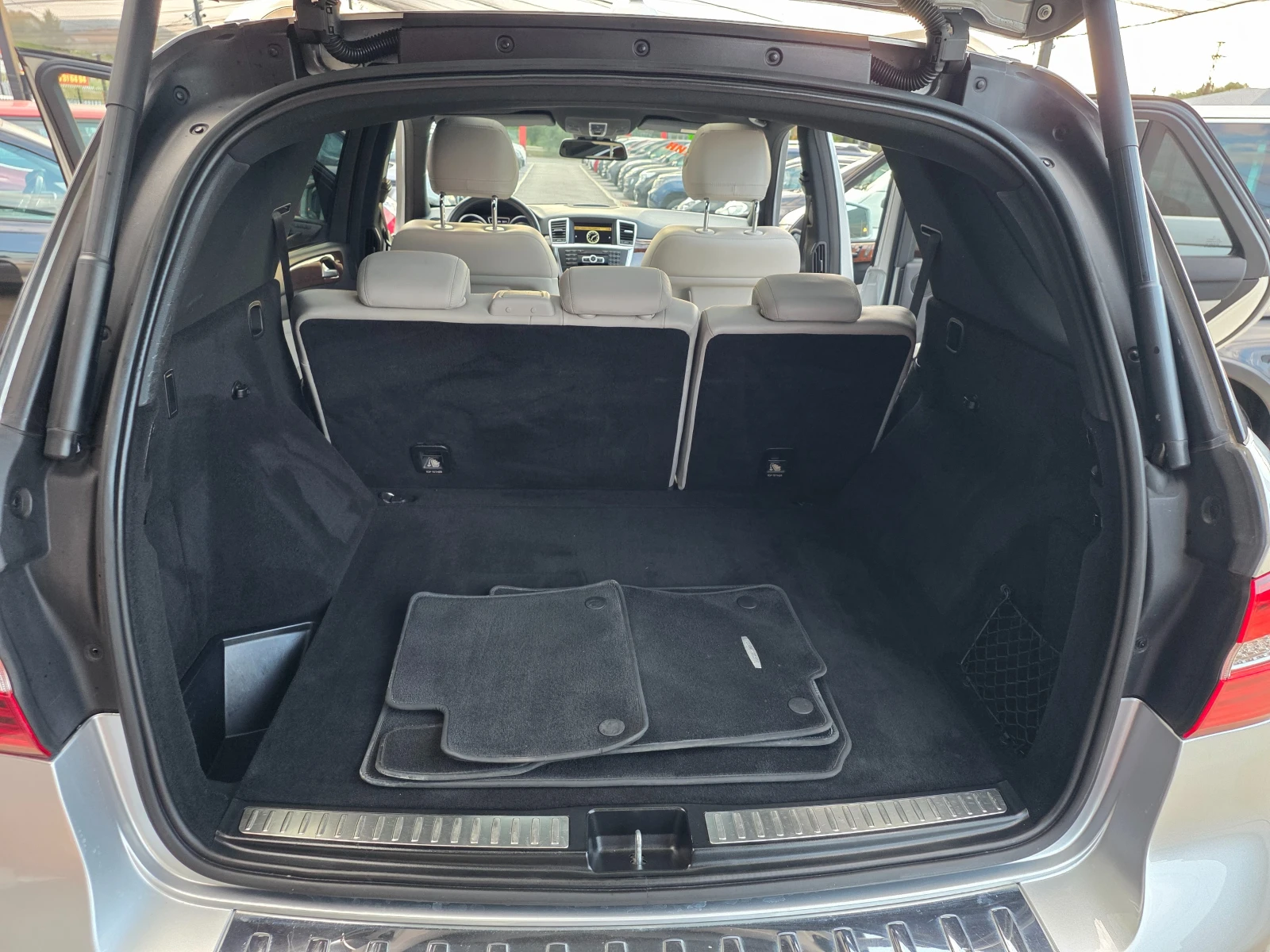 Mercedes-Benz ML 350 V6-306к.с 4x4-АВТОМАТИК-ШВЕЙЦАРИЯ, снимка 17 - Автомобили и джипове - 55939041