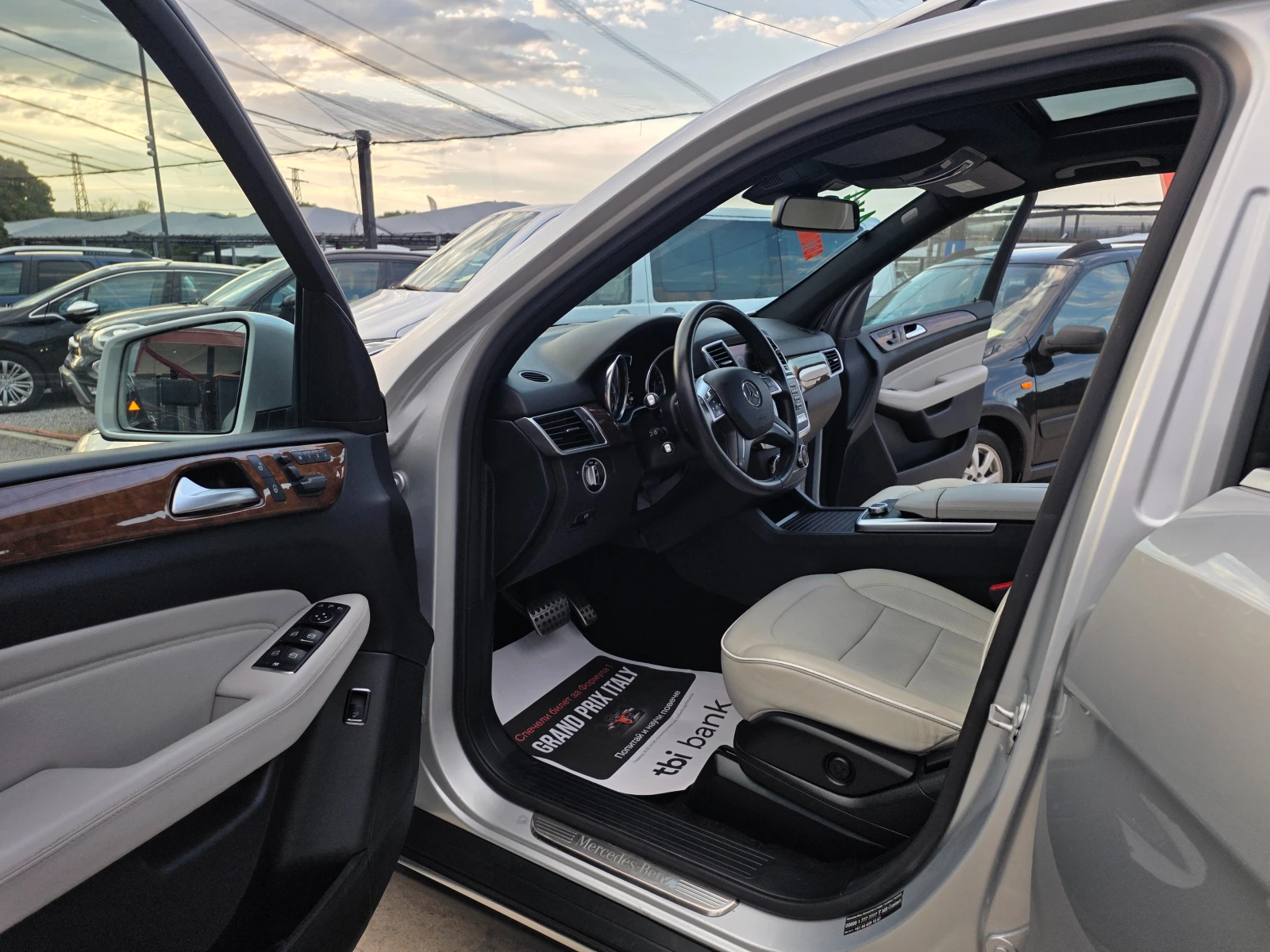 Mercedes-Benz ML 350 V6-306к.с 4x4-АВТОМАТИК-ШВЕЙЦАРИЯ, снимка 13 - Автомобили и джипове - 55939041