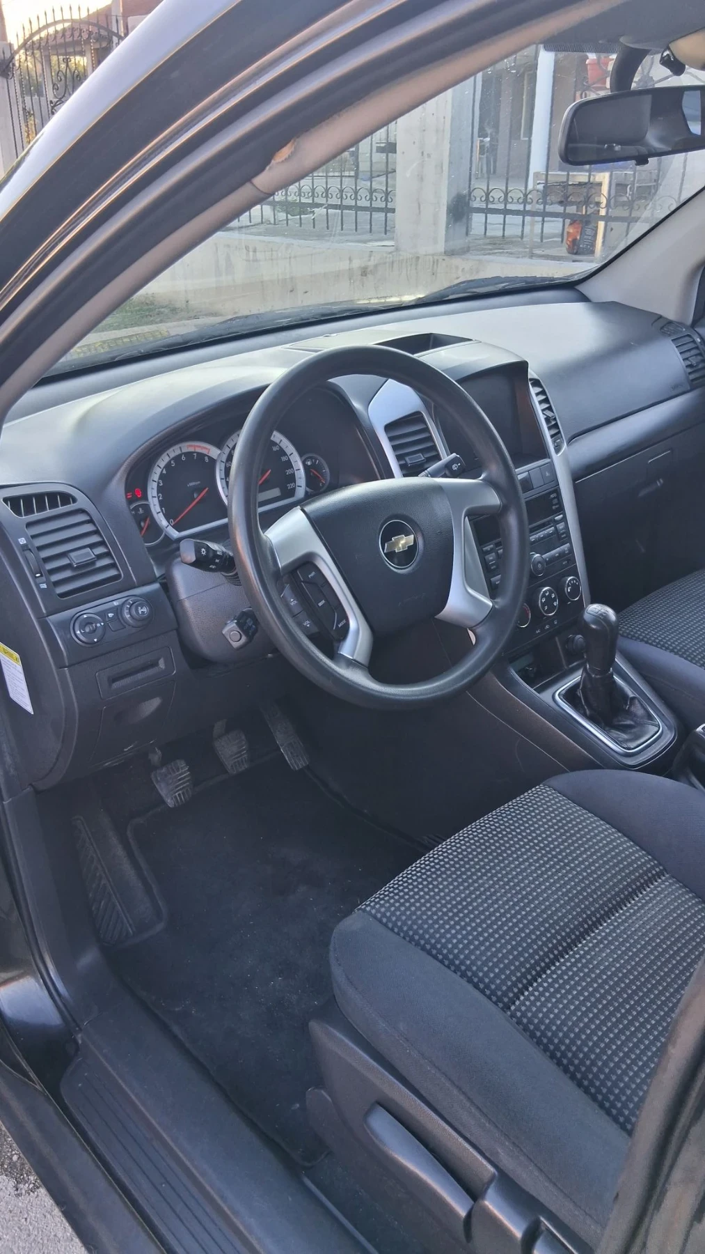 Chevrolet Captiva 2.4i 136k.c., снимка 10 - Автомобили и джипове - 56304909