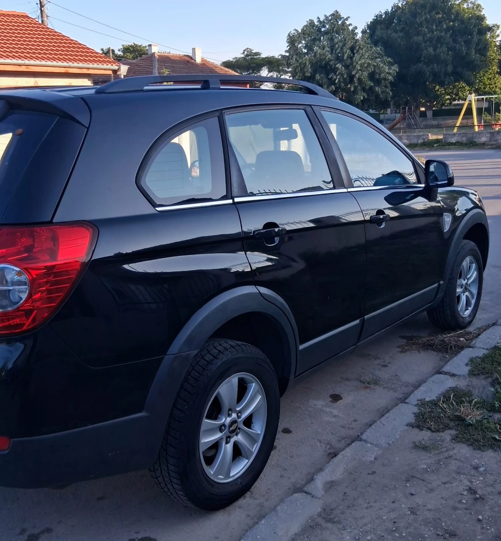 Chevrolet Captiva 2.4i 136k.c., снимка 4 - Автомобили и джипове - 56304909