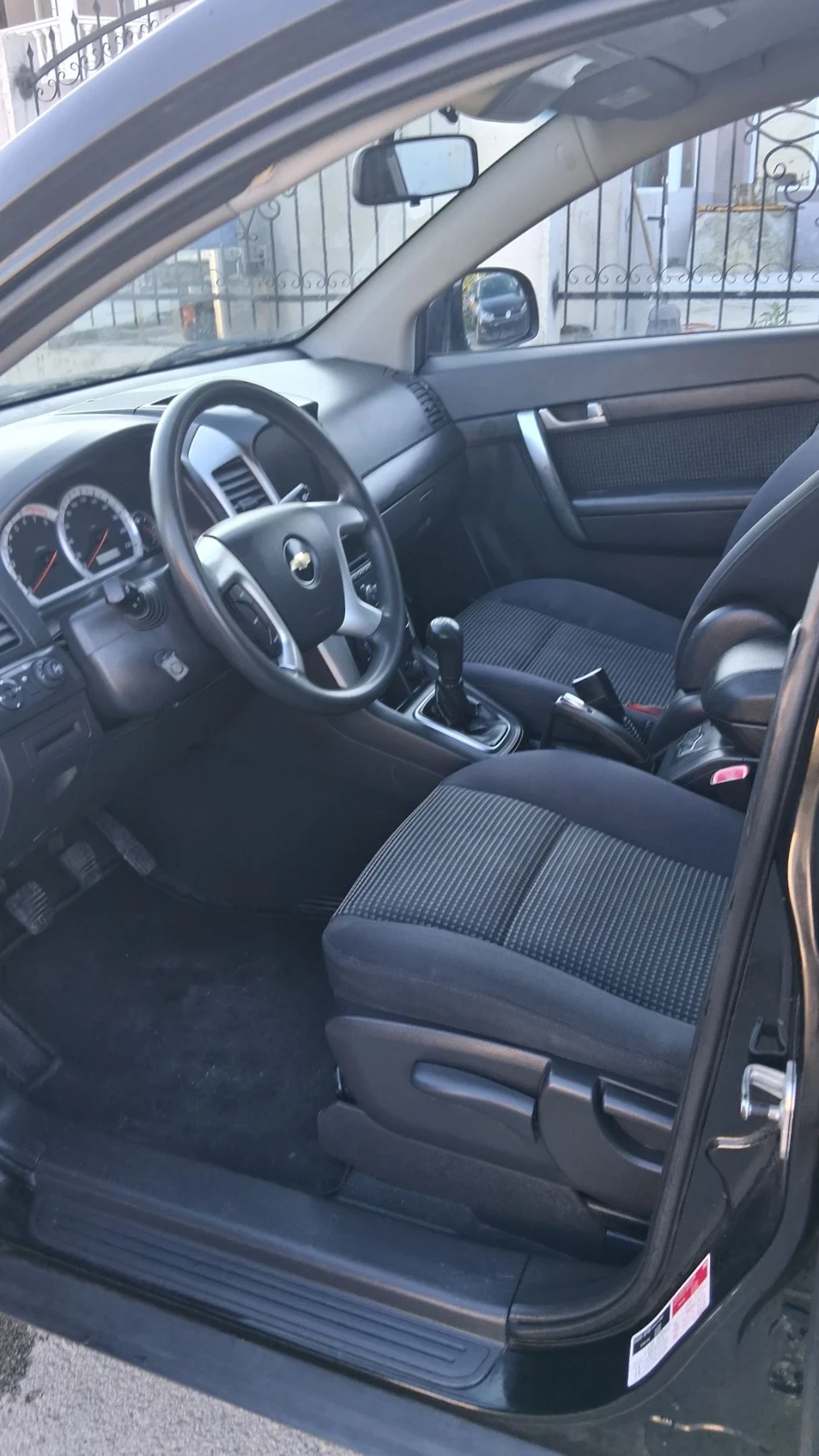 Chevrolet Captiva 2.4i 136k.c., снимка 11 - Автомобили и джипове - 56304909