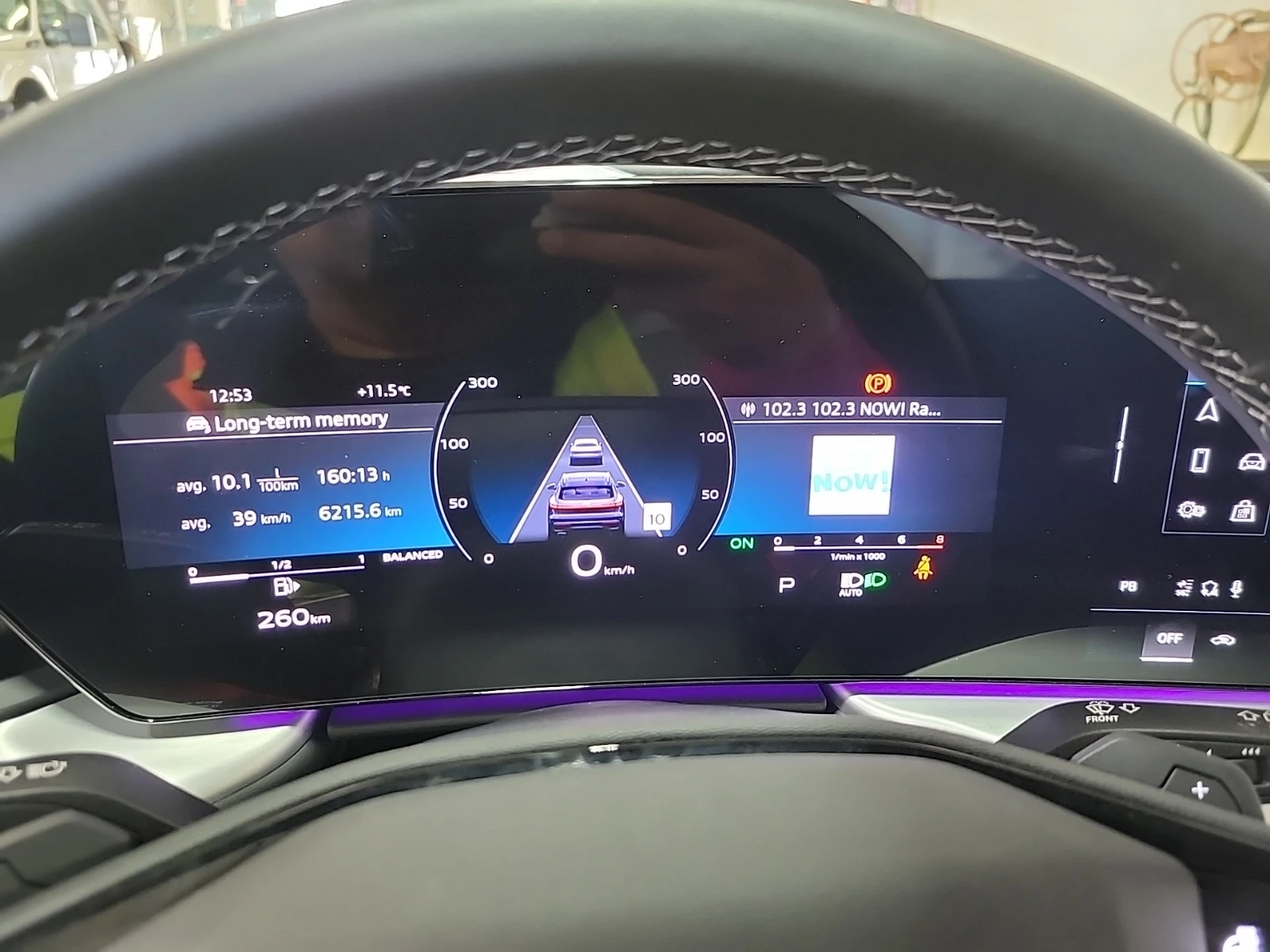 Audi Q5 TECHNIK* Хедъп* Подгев* Дистроник, снимка 8 - Автомобили и джипове - 56421911