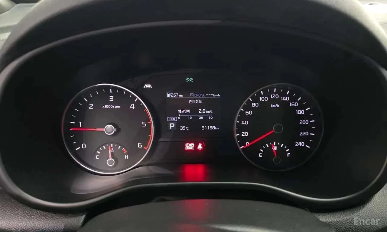 Kia Sportage, снимка 8 - Автомобили и джипове - 56685036
