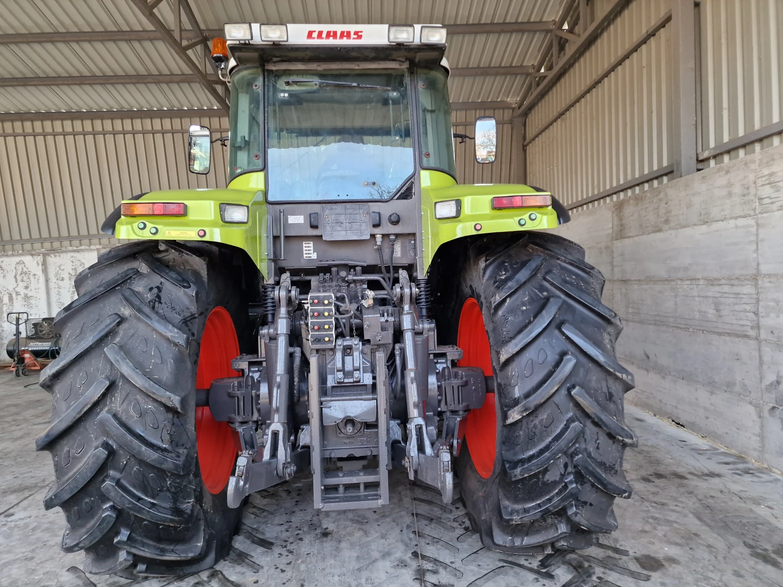 Трактор Claas ATLES 936 RZ - изображение 4