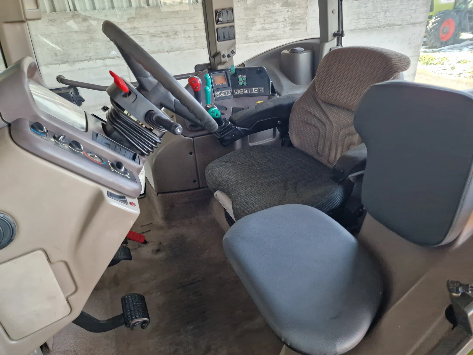 Трактор Claas ATLES 936 RZ - изображение 7