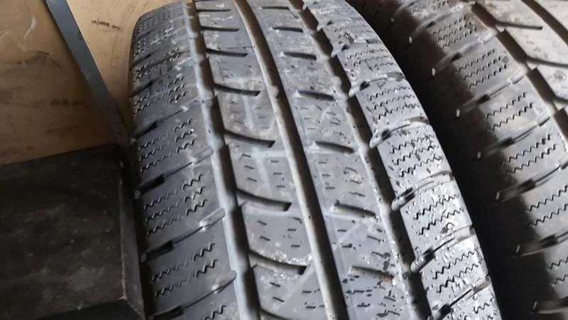 Гуми Всесезонни 225/75R16, снимка 3 - Гуми и джанти - 28489686