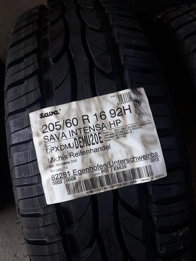 Гуми Летни 205/60R16, снимка 2 - Гуми и джанти - 45864074