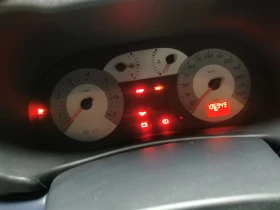 Renault Symbol - 1250 € / 2444.79 лв. - 63237327 10