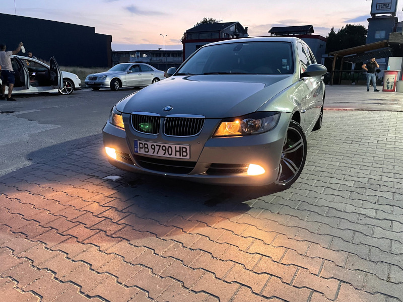 BMW 330, снимка 1 - Автомобили и джипове - 46472311
