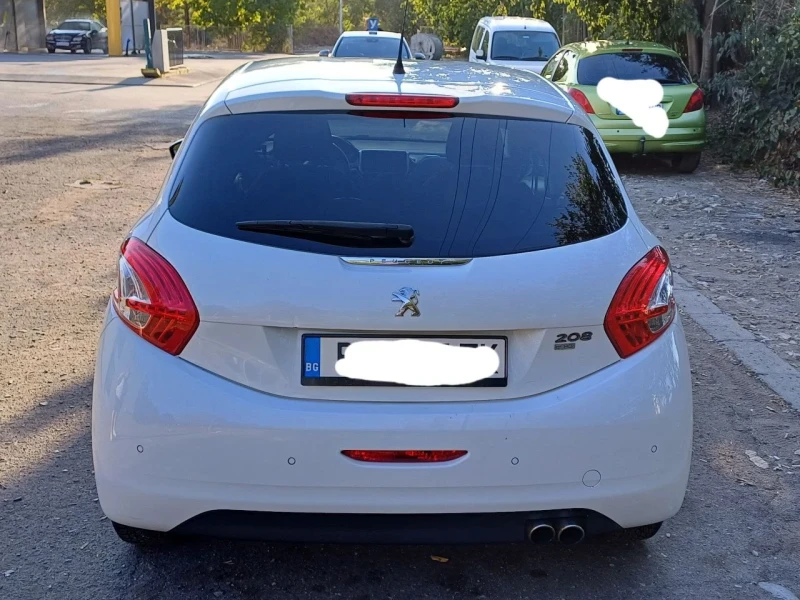 Peugeot 208, снимка 4 - Автомобили и джипове - 48580921