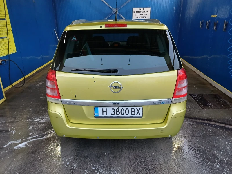 Opel Zafira B, снимка 3 - Автомобили и джипове - 48662154