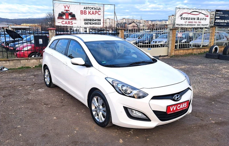 Hyundai I30 1.6crdi LED-EURO5-NAVI-110hp, снимка 1 - Автомобили и джипове - 48824454