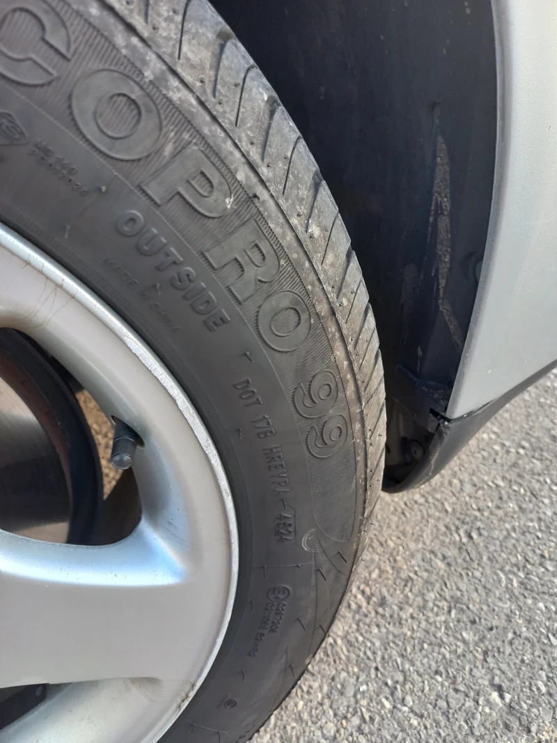 Audi A4, снимка 3 - Автомобили и джипове - 52270345