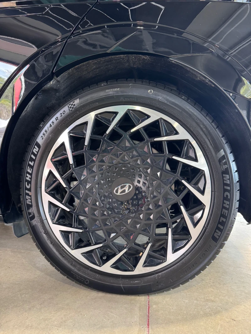 Hyundai Ioniq 5 AWD * LONG RANGE * PROJECT 45 * BOSE * HEAD UP * , снимка 17 - Автомобили и джипове - 52134131