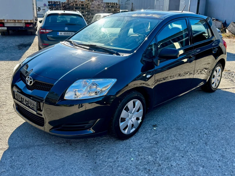 Toyota Auris 1.33 100кс