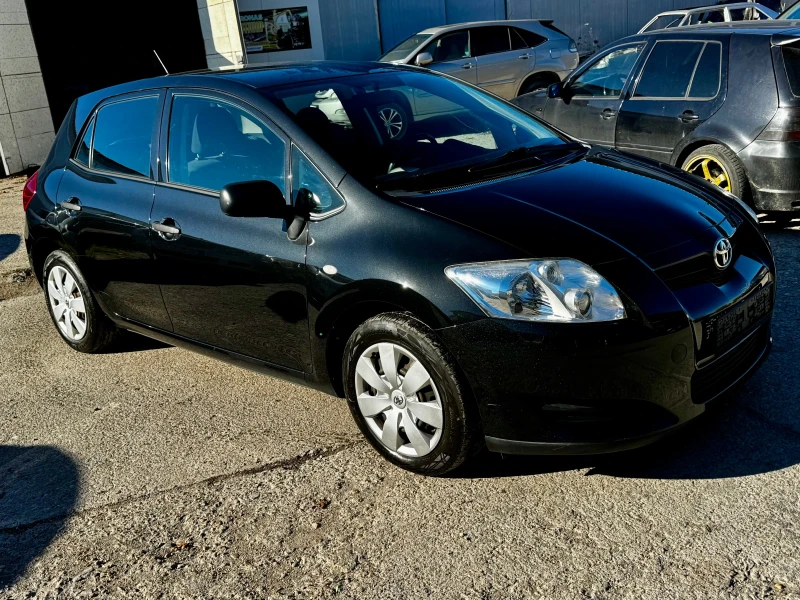 Toyota Auris 1.33 100кс, снимка 2 - Автомобили и джипове - 52234403