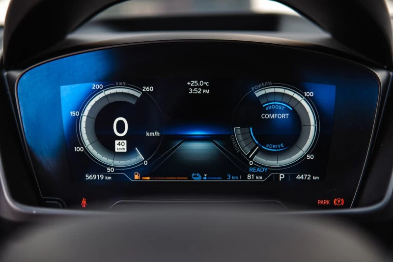 BMW i8 Roadster* AWD* АвтоКредит* (ЦЕНА ДО БГ), снимка 9 - Автомобили и джипове - 52554529