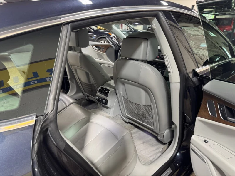 Audi A7 * 3.0T* QUATTRO* TECHNIK* АвтоКредит* (ЦЕНА ДО БГ), снимка 8 - Автомобили и джипове - 52742282