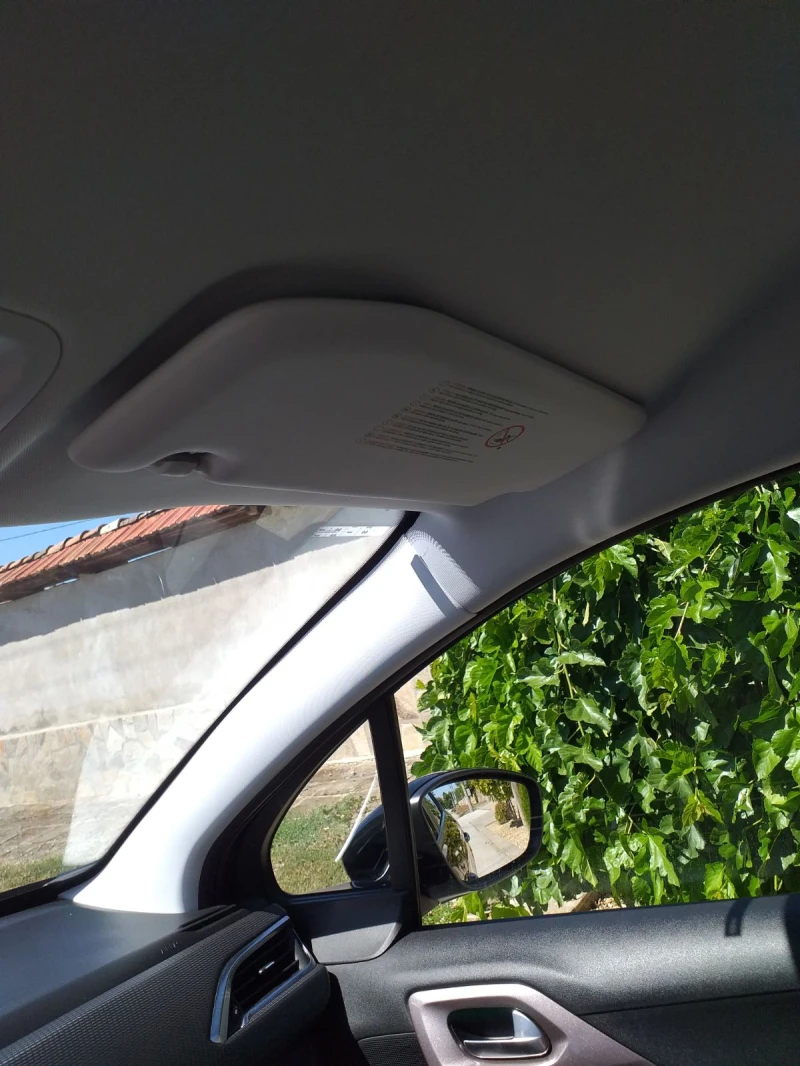 Peugeot 2008 1.6HDi, снимка 8 - Автомобили и джипове - 52775997