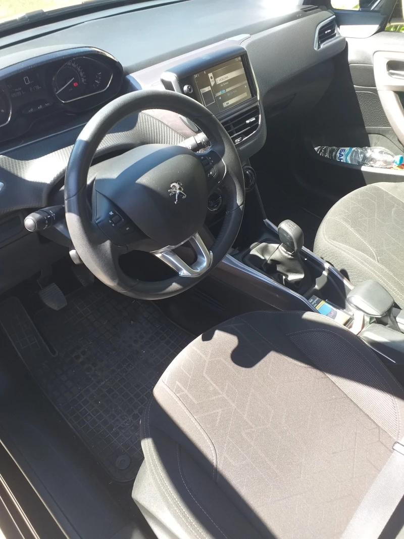 Peugeot 2008 1.6HDi, снимка 5 - Автомобили и джипове - 52775997