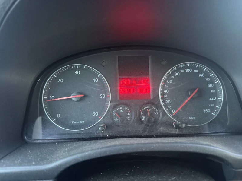 VW Caddy Life, снимка 4 - Автомобили и джипове - 53166939