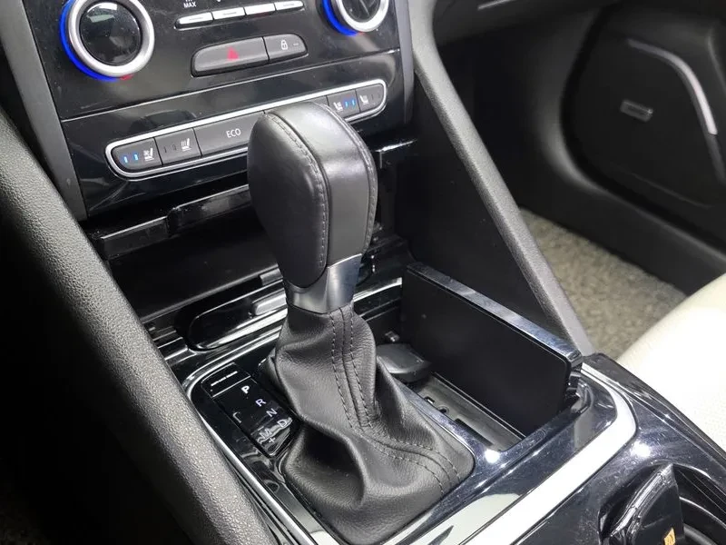 Renault Talisman, снимка 9 - Автомобили и джипове - 55351576