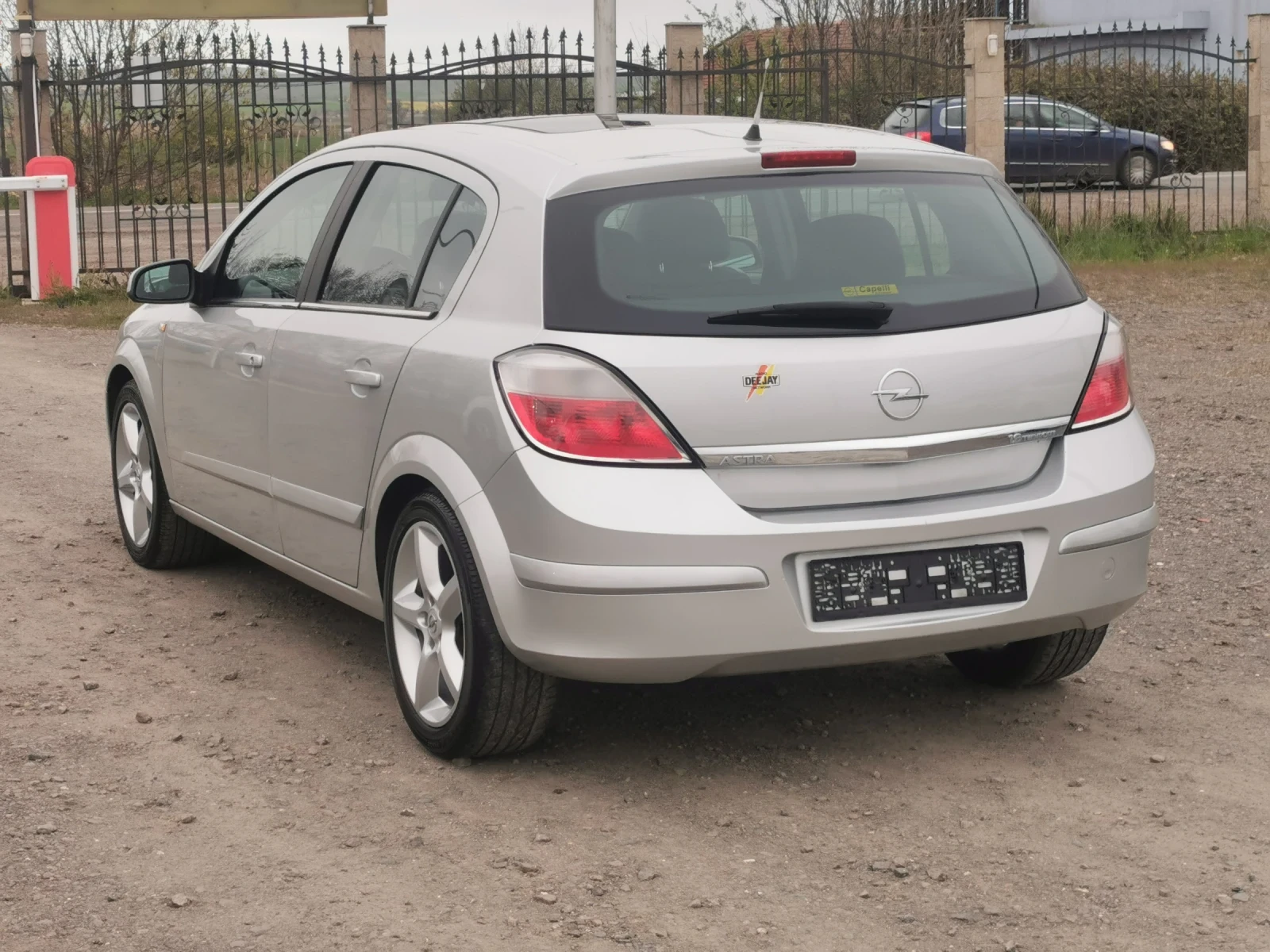 Opel Astra 1, 6i-GPL  - изображение 4