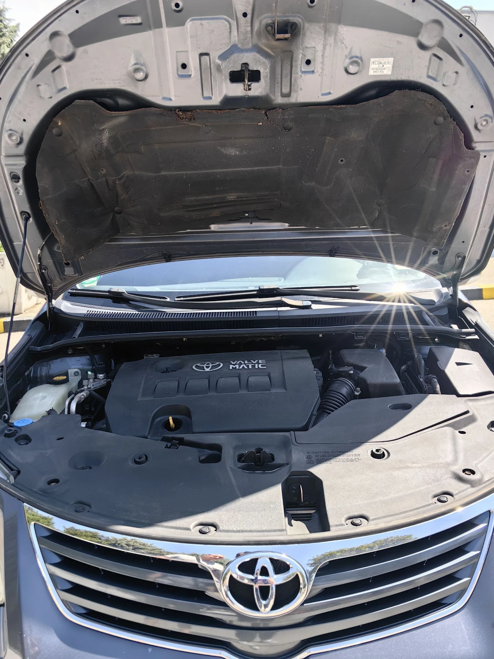 Toyota Avensis  - изображение 8