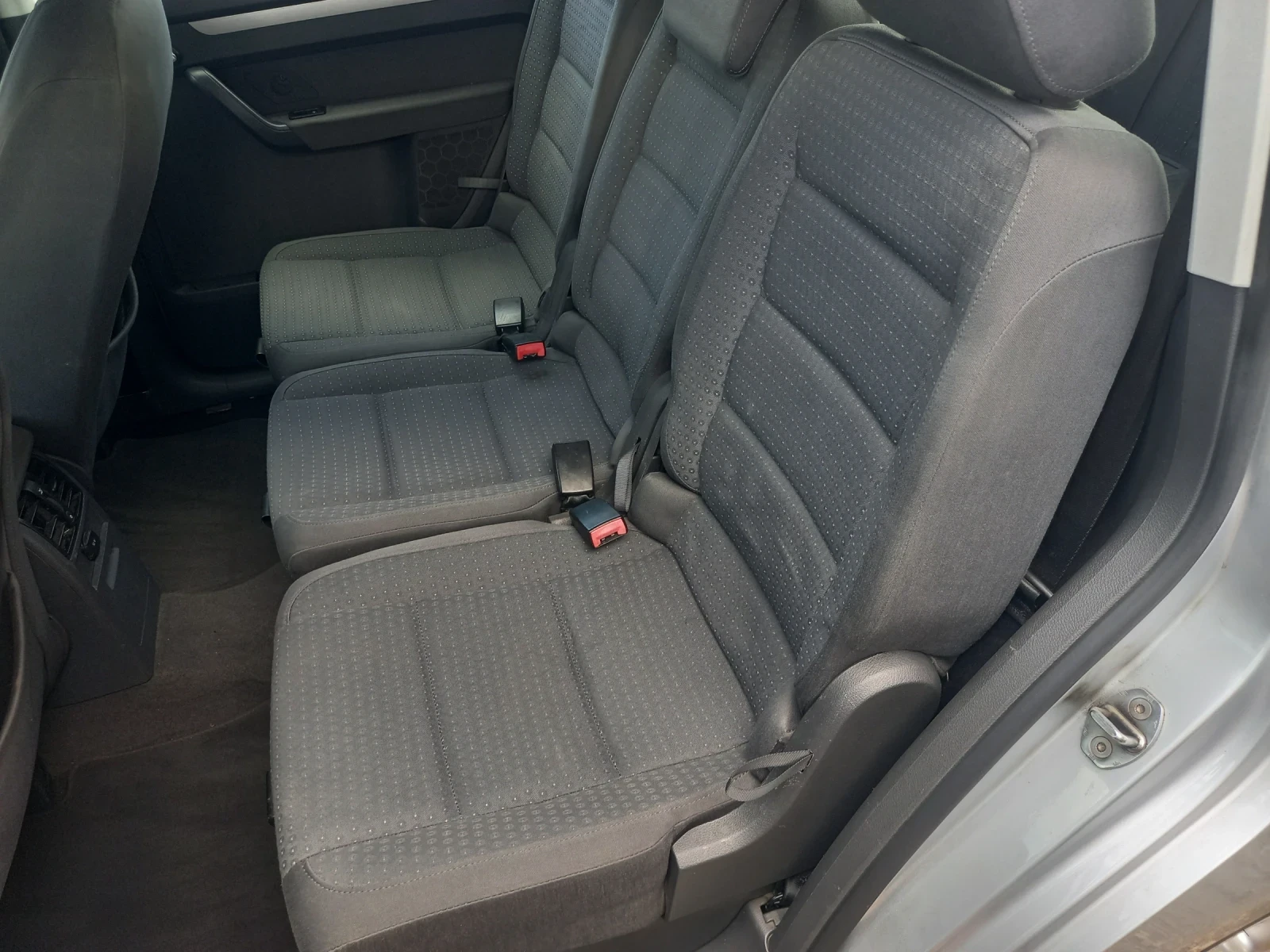 VW Touran 2.0TDI 136к.с. 7-местен - изображение 6