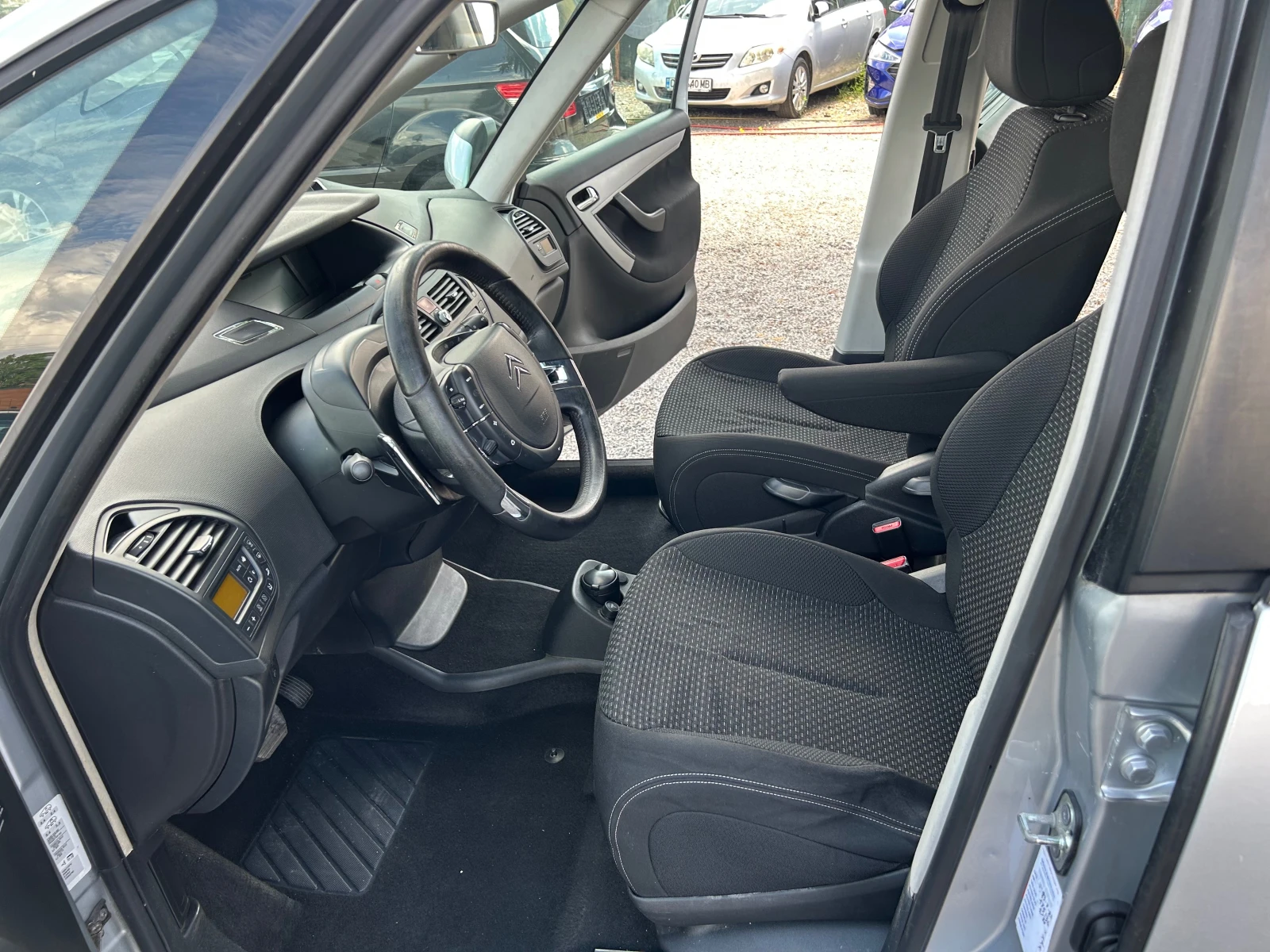 Citroen C4 Picasso 1.6HDI EURO4 7M - изображение 10