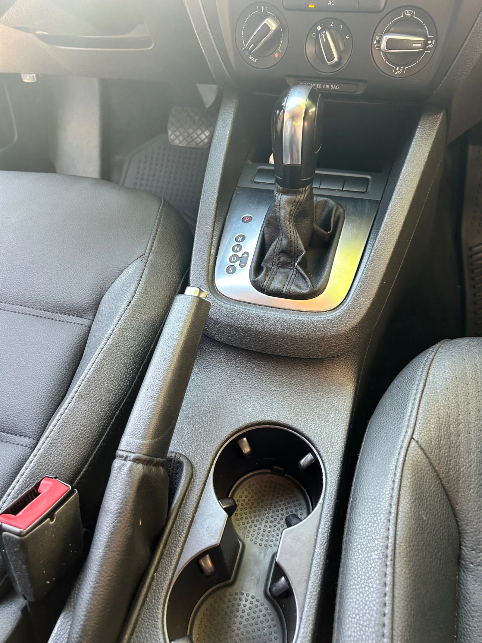 VW Jetta 2.5 SE - изображение 7