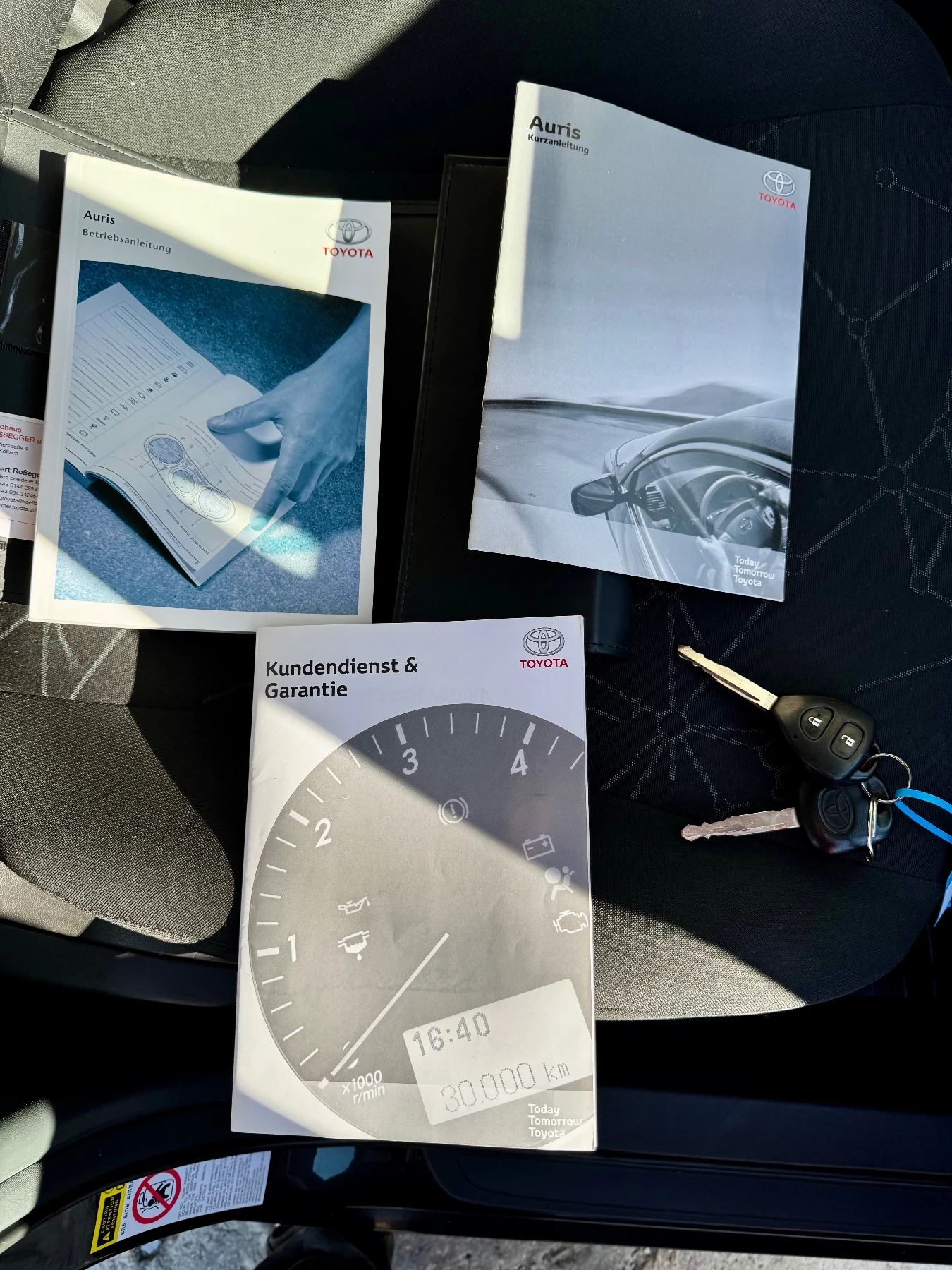 Toyota Auris 1.33 100 | Mobile.bg   16