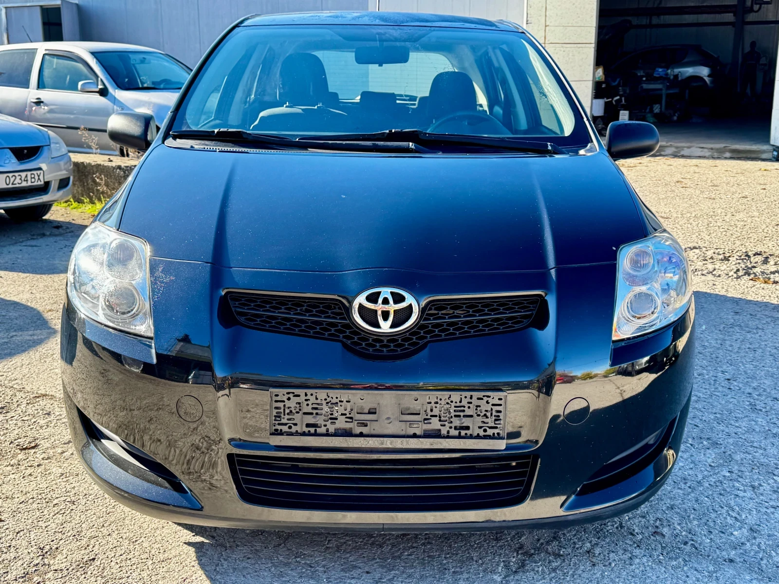 Toyota Auris 1.33 100кс - изображение 6