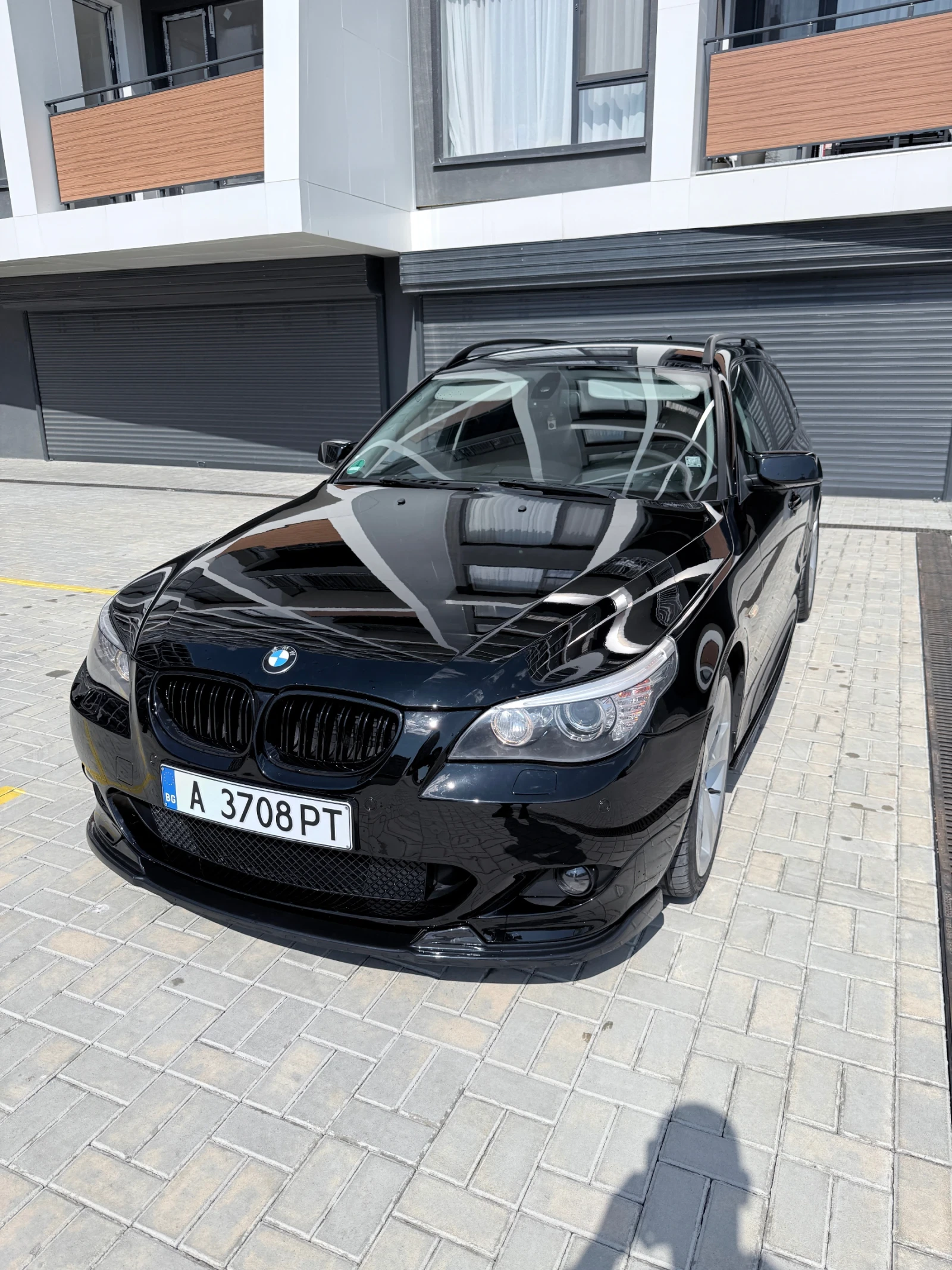 BMW 530 M pack, HUD, Comfort, Подгрев, SAT, снимка 2 - Автомобили и джипове - 53599455