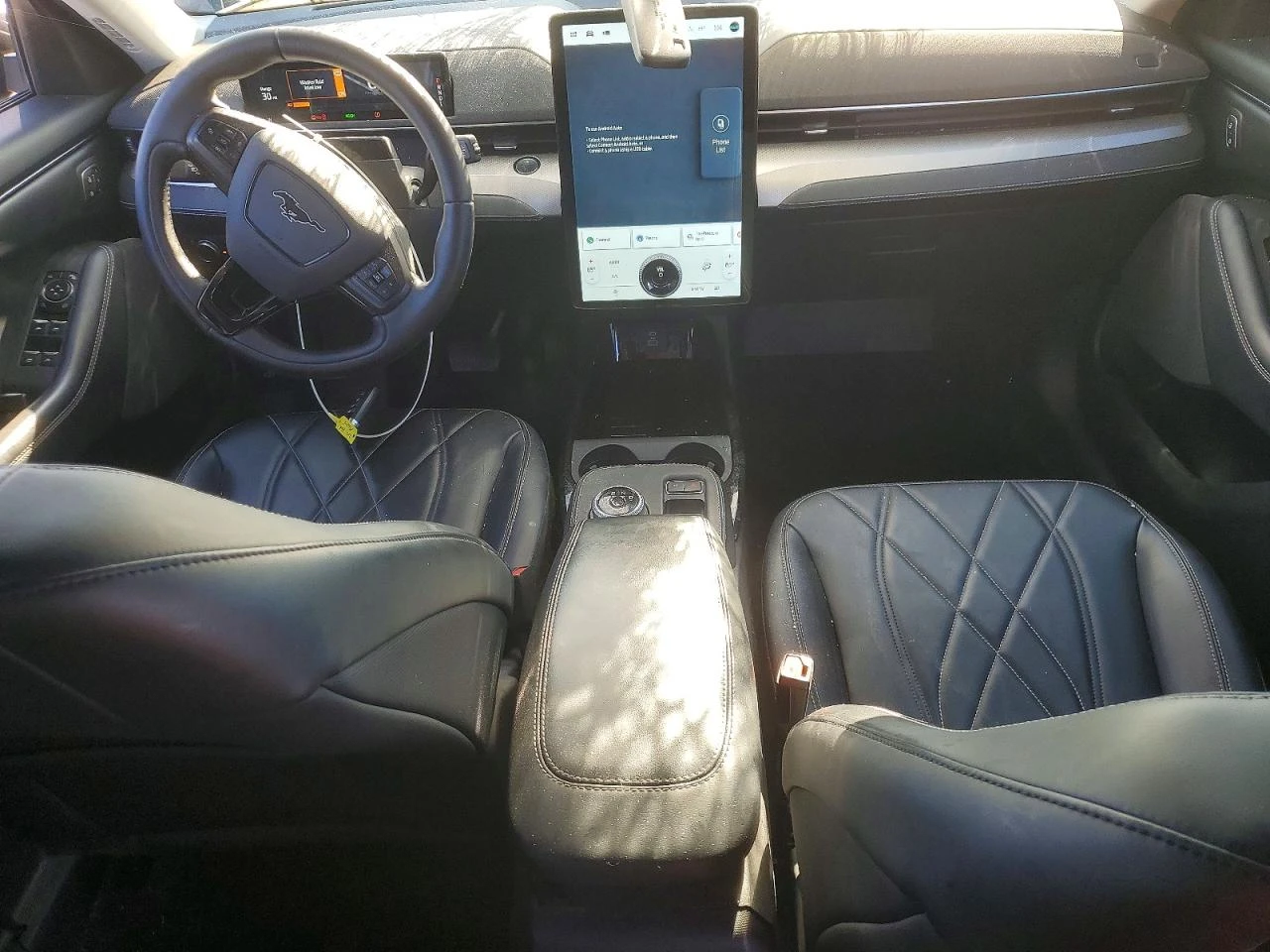 Ford Mustang Mach-E * CALIFORNIA ROUTE 1* КОЖА* ПАНОРАМА* КРАЙНА ЦЕНА*, снимка 8 - Автомобили и джипове - 53757559