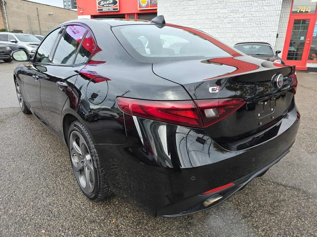 Alfa Romeo Giulia AWD* АвтоКредит (ЦЕНА ДО БГ) - изображение 3