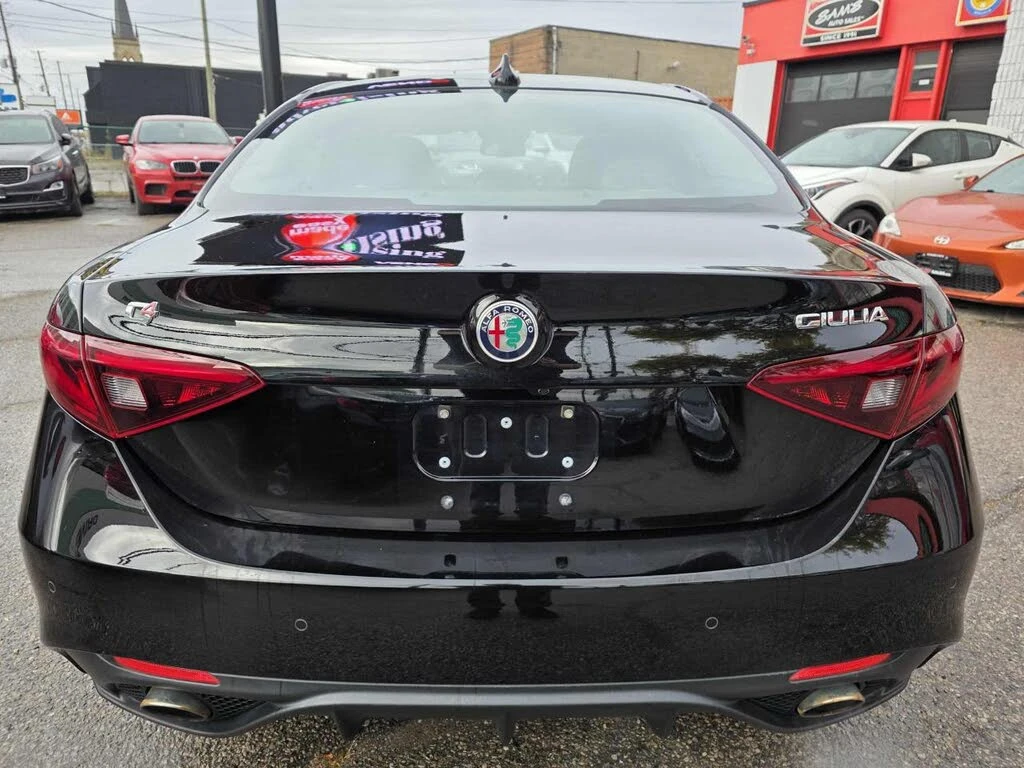 Alfa Romeo Giulia AWD* АвтоКредит (ЦЕНА ДО БГ) - изображение 5