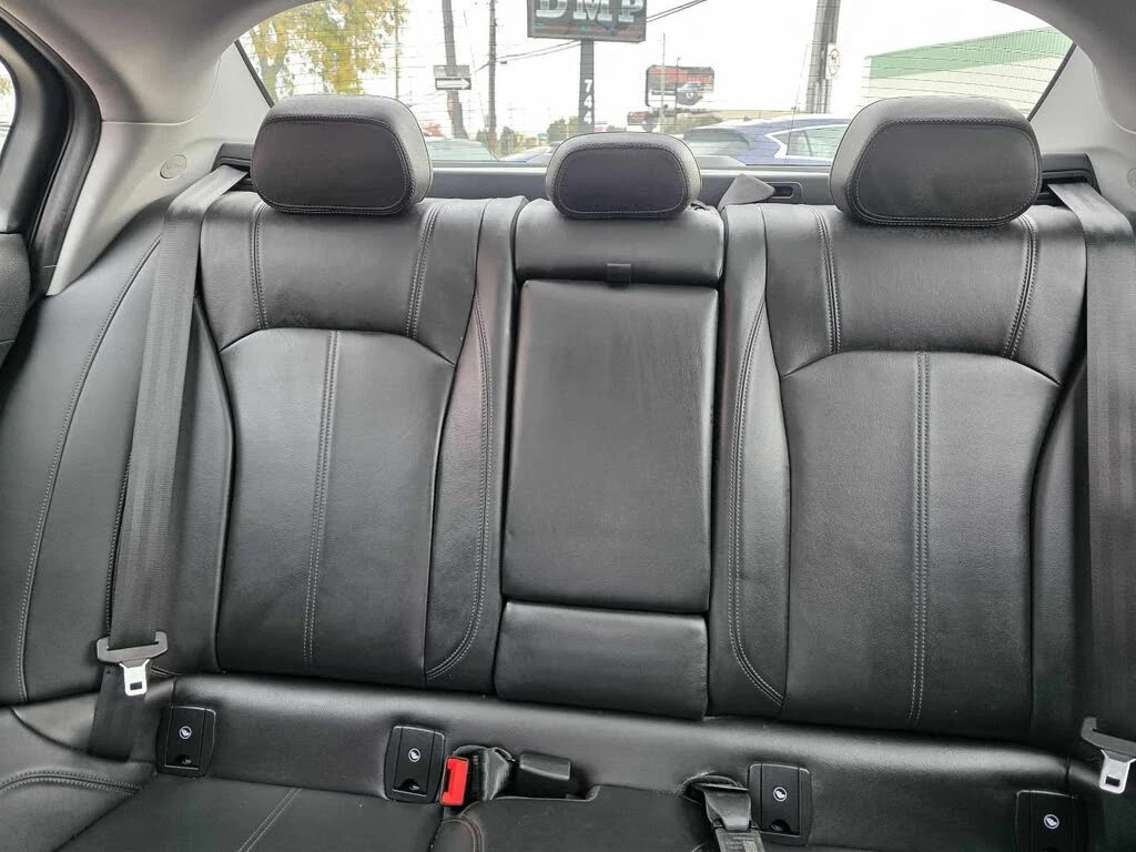 Alfa Romeo Giulia AWD* АвтоКредит (ЦЕНА ДО БГ), снимка 17 - Автомобили и джипове - 53786277